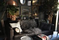 Best Living Room Ideas With Black Walls 12