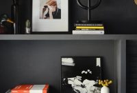 Best Living Room Ideas With Black Walls 39