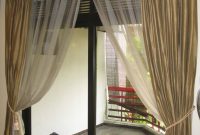 Guide To Choosing Curtains For Your Minimalist House 35