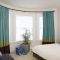 Guide To Choosing Curtains For Your Minimalist House 41