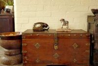 Ideas To Decorate Your House With Vintage Chests And Trunks 05