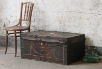 Ideas To Decorate Your House With Vintage Chests And Trunks 24
