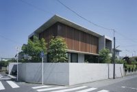 Functional Japanese House For Small Family 32