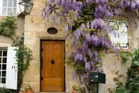 Beautiful Facades With Vines And Climbers 05