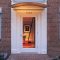Chic And Simple Entrance Ideas For Your House 36