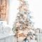 Adorable White Christmas Decoration Ideas 06