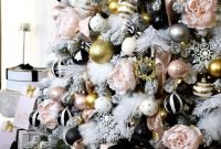 Adorable White Christmas Decoration Ideas 42