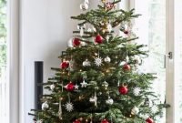 Awesome Scandinavian Christmas Decor Ideas 23