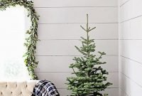 Creative Scandinavian Christmas Tree Decor Ideas 01