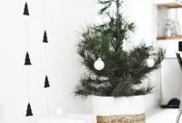 Creative Scandinavian Christmas Tree Decor Ideas 12