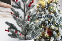 Creative Scandinavian Christmas Tree Decor Ideas 28