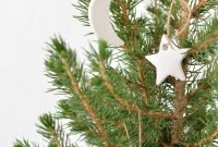 Creative Scandinavian Christmas Tree Decor Ideas 41