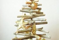Creative Scandinavian Christmas Tree Decor Ideas 44