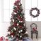 Creative Scandinavian Christmas Tree Decor Ideas 45
