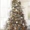 Extraordinary Christmas Tree Decor Ideas 38
