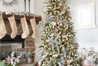 Fascinating Farmhouse Christmas Decor Ideas 26