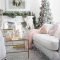 Gorgeous Christmas Apartment Decor Ideas 04