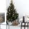 Gorgeous Christmas Apartment Decor Ideas 35