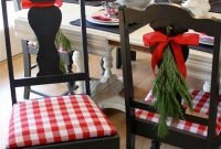 Lovely Red And Green Christmas Home Decor Ideas 15