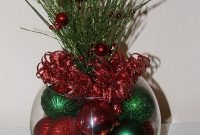 Lovely Red And Green Christmas Home Decor Ideas 18