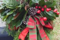 Lovely Red And Green Christmas Home Decor Ideas 19