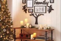Lovely Red And Green Christmas Home Decor Ideas 38
