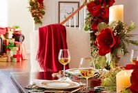 Lovely Red And Green Christmas Home Decor Ideas 40
