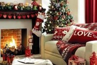 Lovely Red And Green Christmas Home Decor Ideas 52