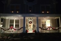 Perfect Christmas Front Porch Decor Ideas 04