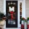 Perfect Christmas Front Porch Decor Ideas 43
