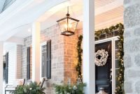 Perfect Christmas Front Porch Decor Ideas 45