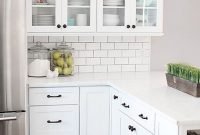 Pretty White Kitchen Backsplash Ideas 16