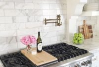 Pretty White Kitchen Backsplash Ideas 34