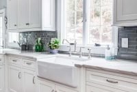 Pretty White Kitchen Backsplash Ideas 39