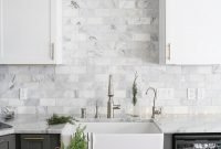 Pretty White Kitchen Backsplash Ideas 41
