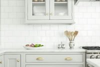 Pretty White Kitchen Backsplash Ideas 43