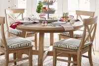 Stunning Christmas Dining Table Decoration Ideas 01