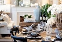 Stunning Christmas Dining Table Decoration Ideas 19