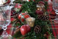 Stunning Christmas Dining Table Decoration Ideas 32