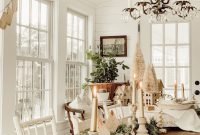 Stunning Christmas Dining Table Decoration Ideas 38