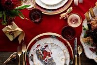 Stunning Christmas Dining Table Decoration Ideas 41