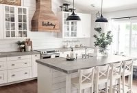 Awesome Farmhouse Kitchen Design Ideas 32