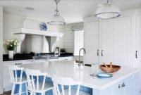 Elegant Beach Coastal Style Kitchen Decor Ideas 26