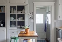Elegant Beach Coastal Style Kitchen Decor Ideas 31