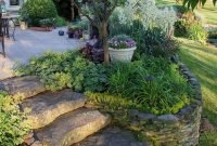 Smart Garden Design Ideas For Front Your House 14