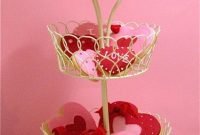 Stunning Red Home Decor Ideas For Valentines Day 10