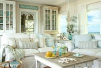 Stylish Coastal Themed Living Room Decor Ideas 15