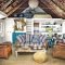 Stylish Coastal Themed Living Room Decor Ideas 45
