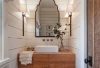 Comfy Farmhouse Wooden Bathroom Design Ideas 22