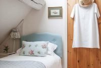 Relaxing Small Loft Bedroom Designs 33